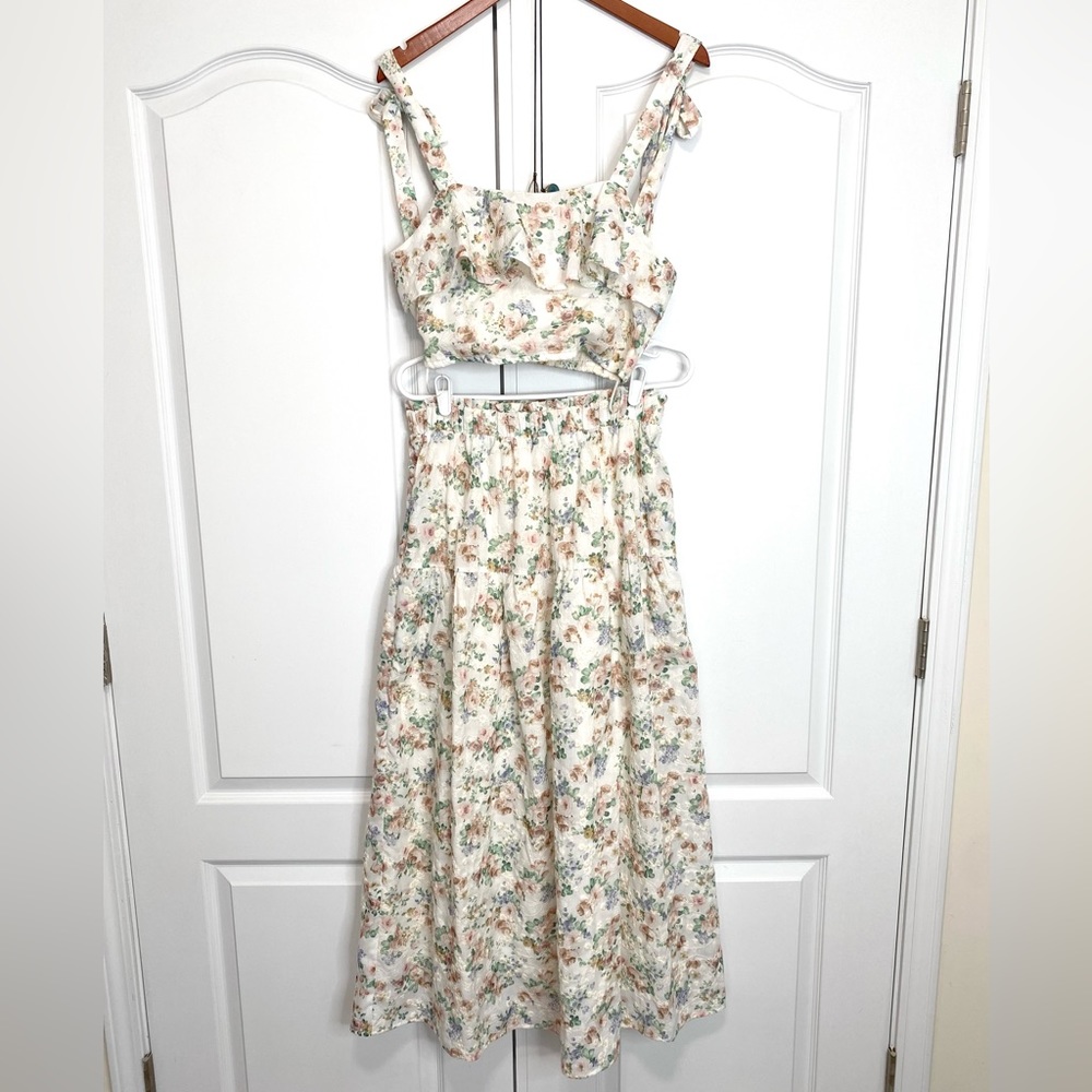 2 pieces set Kendal Lane Top and Skirt set up